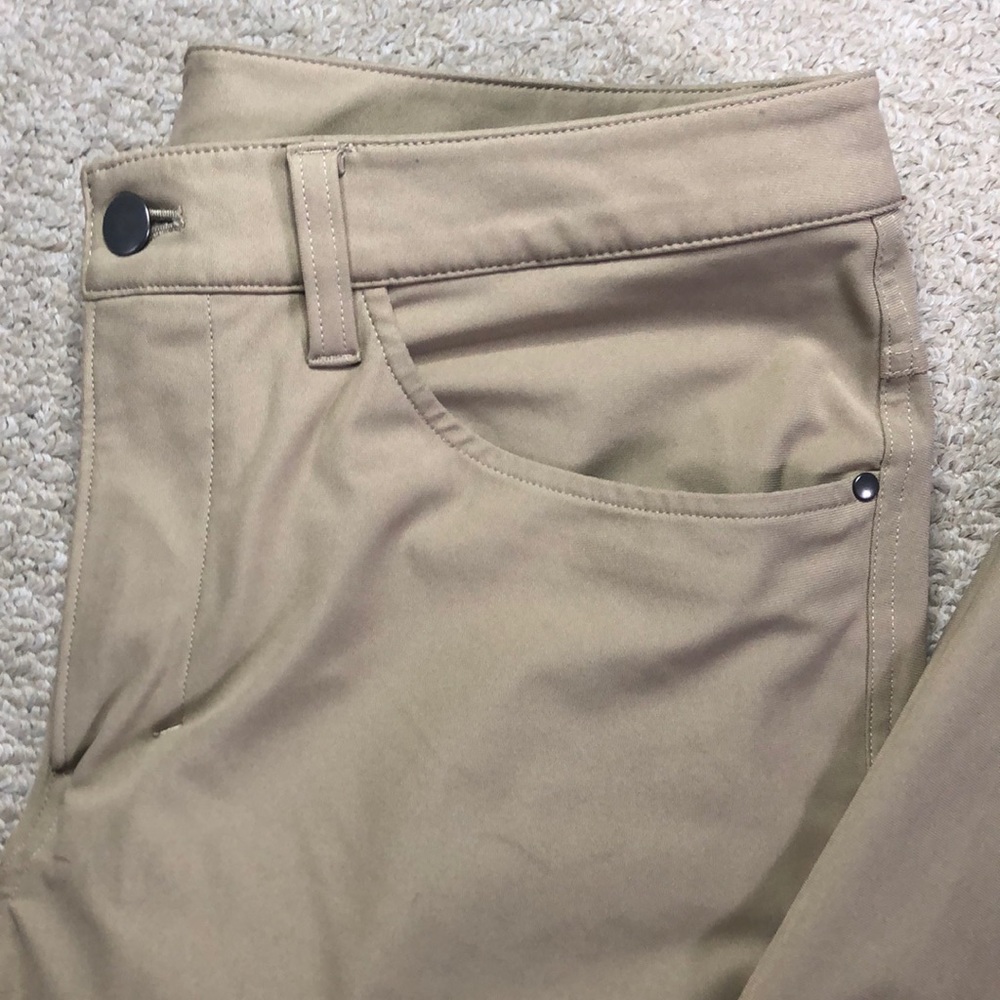 Men’s lululemon ABC pants - Picture 6 of 6